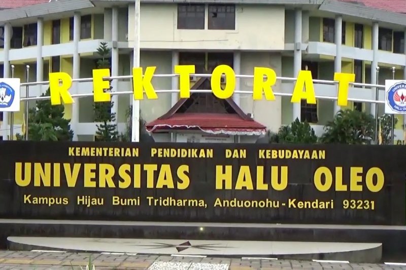 Rektor UHO jelaskan 1 tutor & 2 mahasiswa yang positif COVID-19
