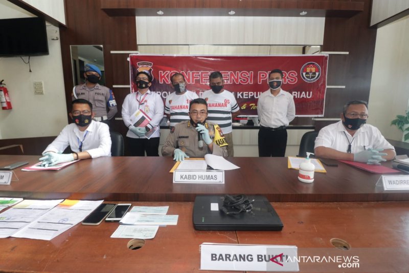 Polda Kepri tahan dua tersangka pemalsu faktur UWT BP Batam