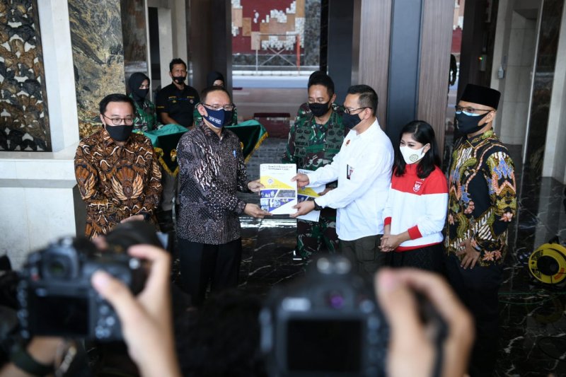 DPR dukung BIN dan TNI tindak lanjuti uji klinis obat COVID-19
