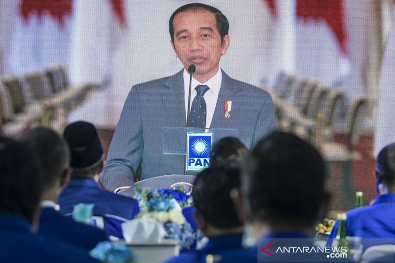 Kemarin, Jokowi sebut persaingan saat HUT PAN hingga Pilkada Surabaya