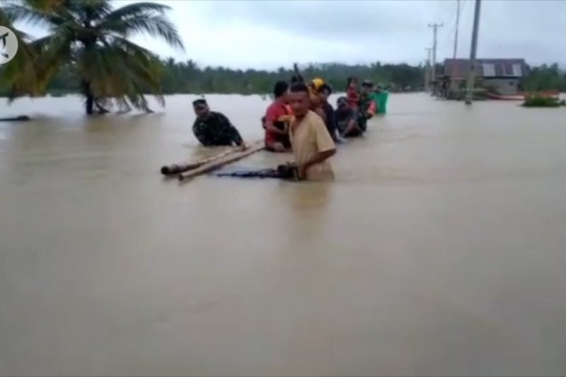 3 Kabupaten di Sulteng dilanda banjir