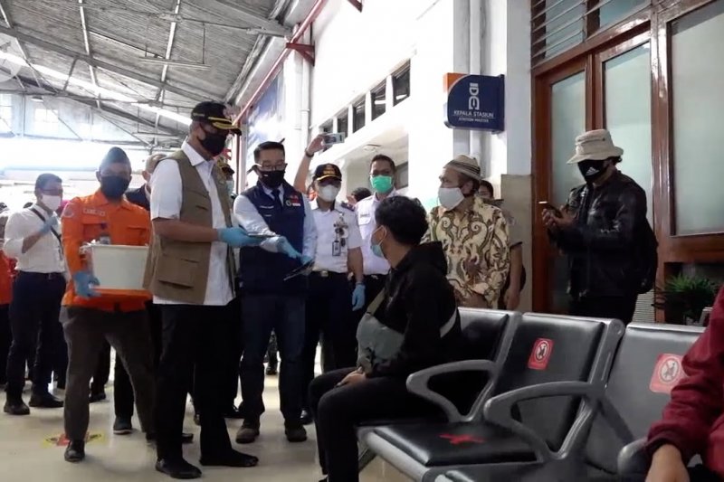 Satgas COVID-19: Kepatuhan warga terhadap protokol kesehatan di Bawah 50 persen