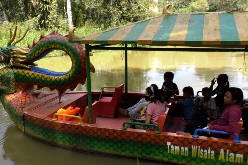 Menghabiskan libur ke Taman Wisata Alam Punti Kayu