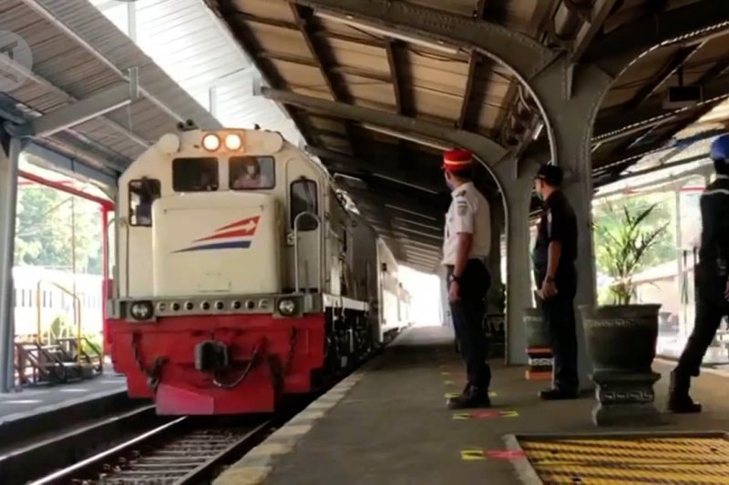 KAI Jember operasikan kembali KA Wijaya Kusuma