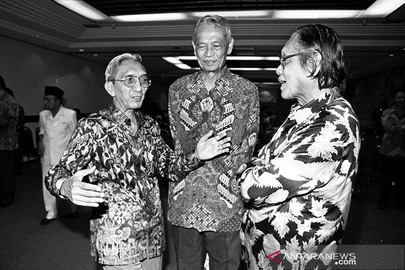 Parni Hadi nilai Jakob Oetama guru besar, mata air wartawan Indonesia