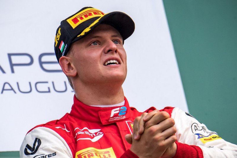 Mick Schumacher akan kemudikan Ferrari ayahnya di GP Mugello
