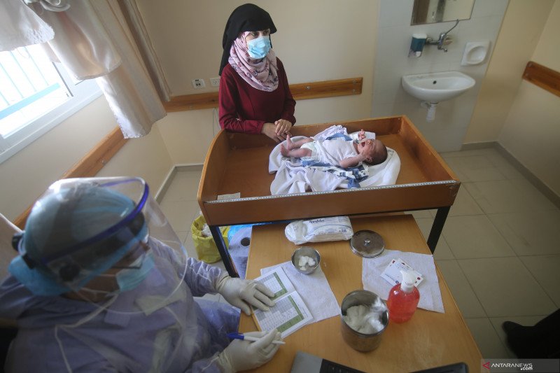 Tetap melayani pemeriksaan kesehatan saat Lockdown di Rafah