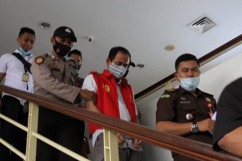 Kabag Hukum Pemerintah Kota Batam jadi tersangka gratifikasi