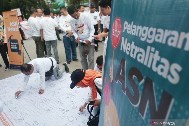 Bawaslu Sulsel laporkan dugaan pelanggaran 61 ASN ke KASN