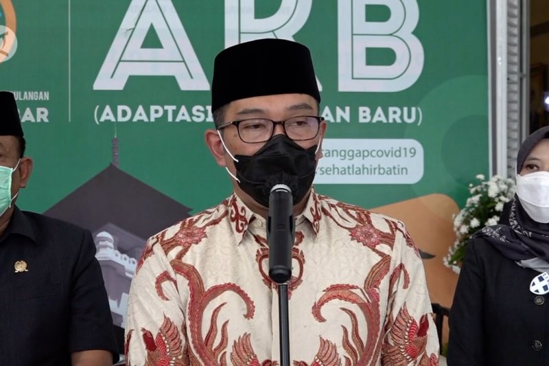 Ridwan Kamil minta kepala daerah manfaatkan pinjaman BJB