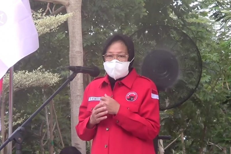 Risma perkenalkan Kepala Bappeko Surabaya sebagai bakal calon penggantinya