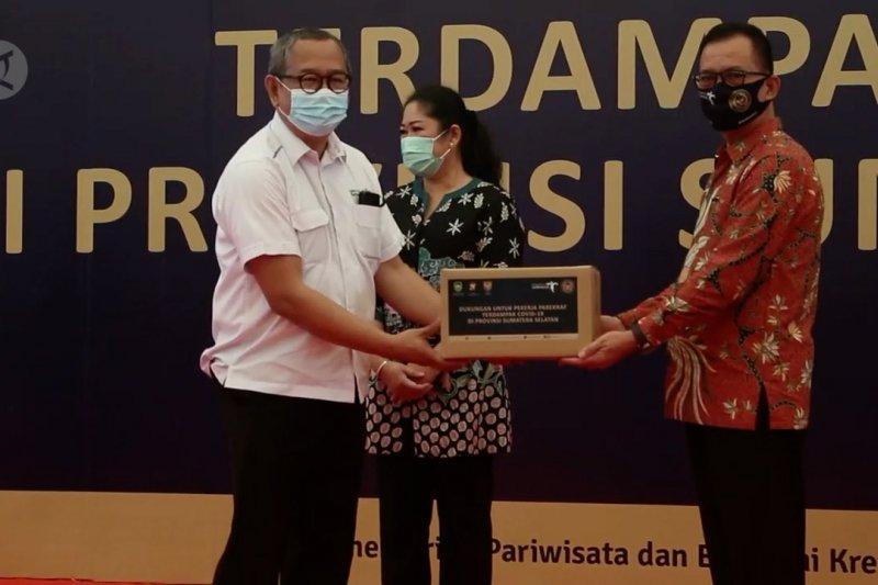 Kemenparekraf salurkan 10.298 paket bantuan untuk pelaku pariwisata terpapar COVID-19