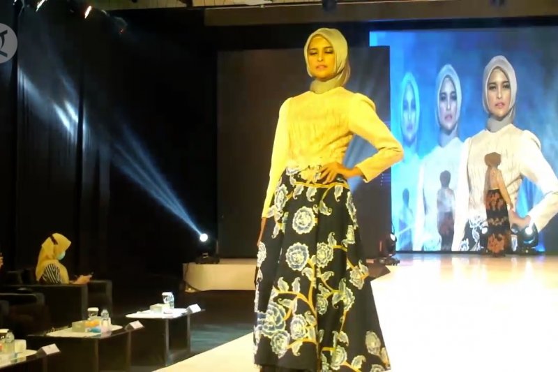 Bangkitkan UMKM saat pandemi, BI Jember gelar peragaan busana batik