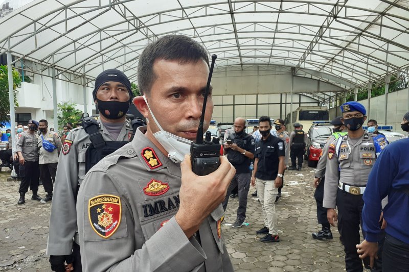Polisi di Padang ungkap remaja pengunjuk rasa ricuh dibayar