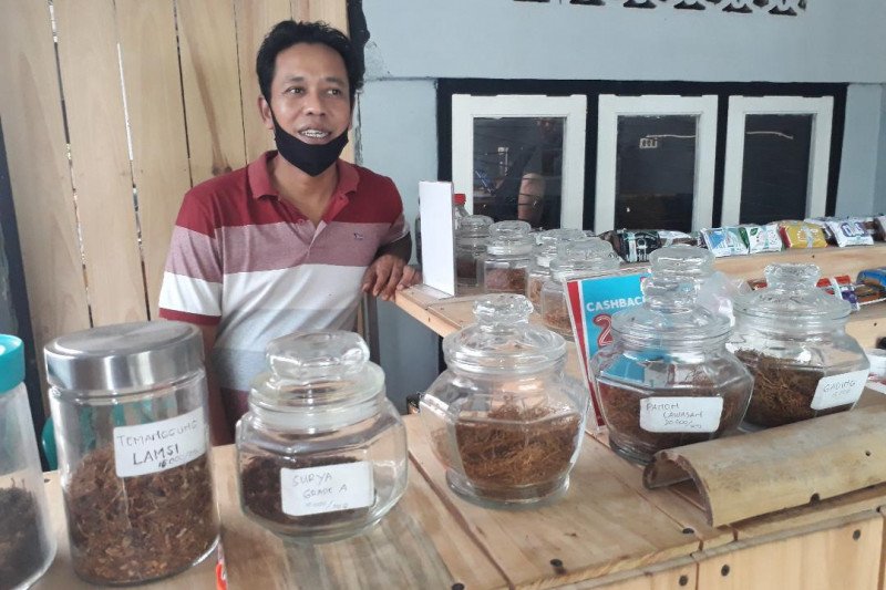 Bea Cukai Kediri sosialisasikan ketentuan tembakau iris