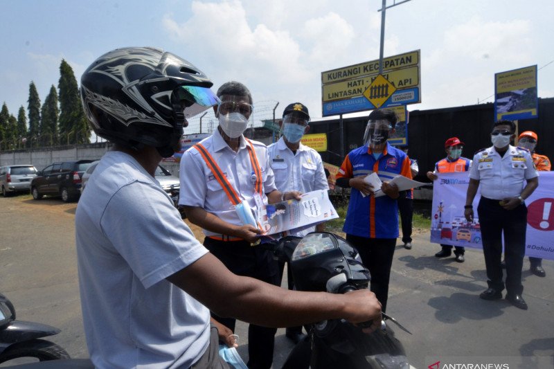 Sosialisasi keselamatan di perlintasan sebidang