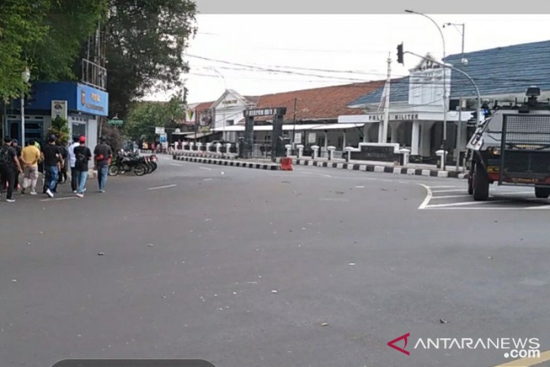 Jelang kedatangan PM Jepang, jalan di seputar Istana Bogor steril