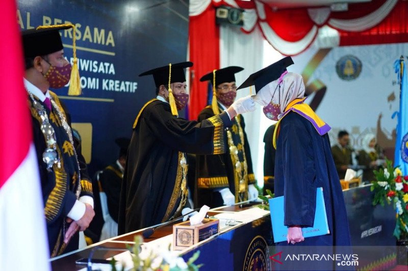 Poltekpar Lombok mewisuda perdana untuk 314 lulusan