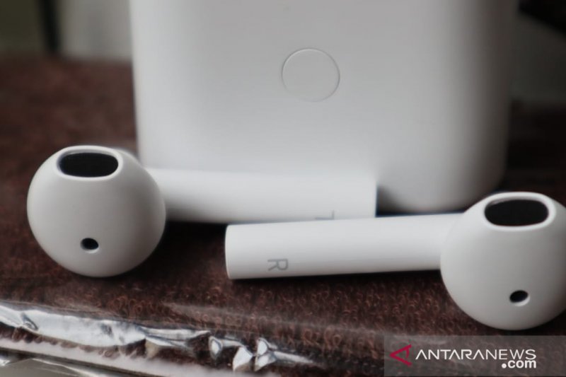 OASE QCY T7 earphone mungil dengan fitur kekinian ANTARA News