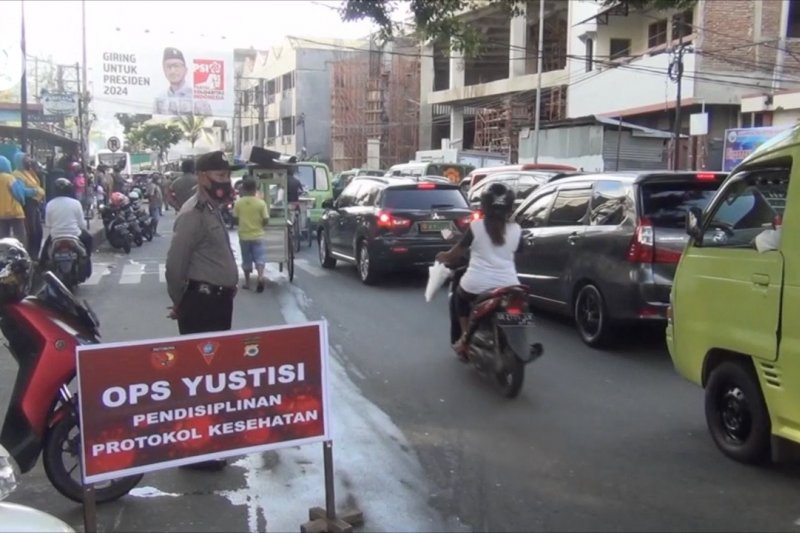 Pemkot Ambon kumpulkan denda Rp100 juta lewat operasi yustisi