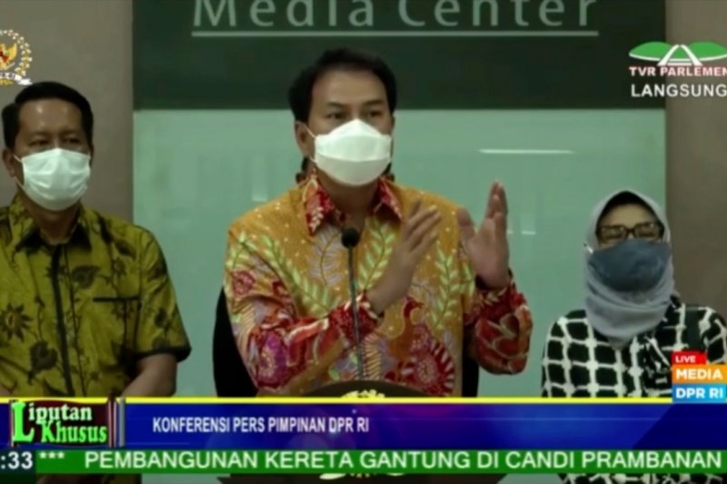 DPR umumkan draf final UU Ciptaker berjumlah 812 halaman