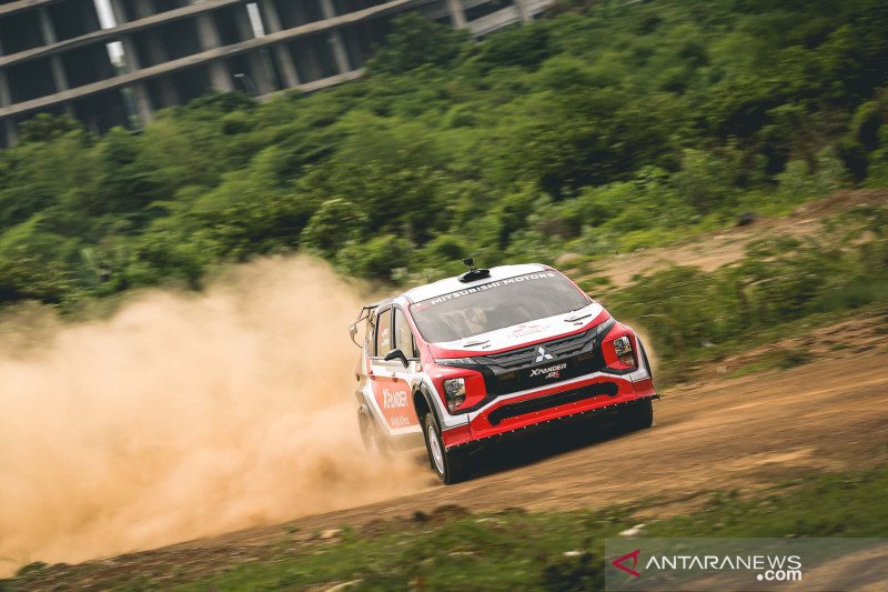 Rifat Sungkar puas dengan performa Mitsubishi Xpander AP4