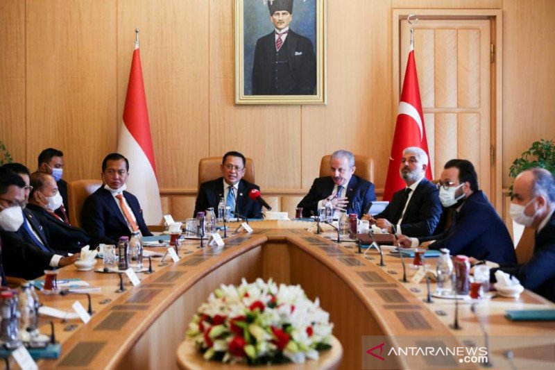 MPR tegaskan dukung sikap Presiden Jokowi-Erdogan kecam Macron