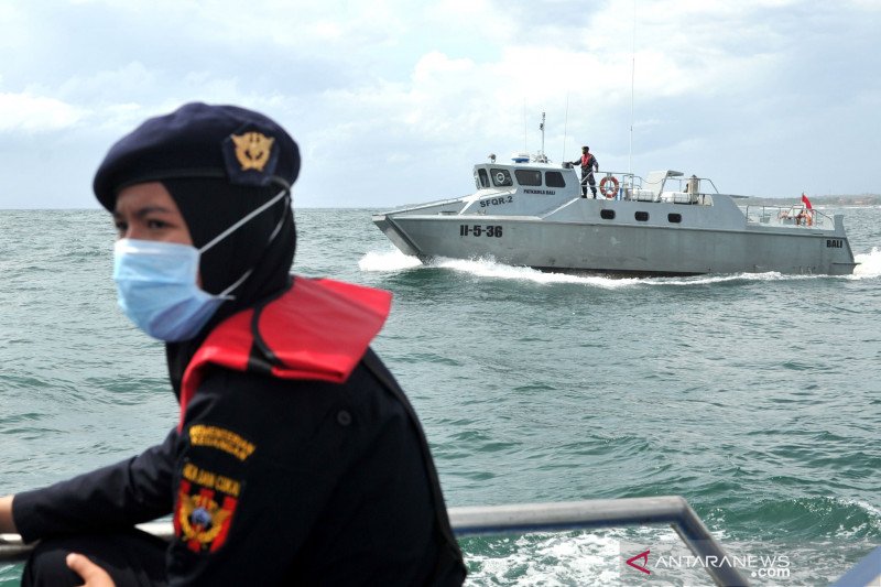 Bea Cukai, TNI AL, dan Ditpolairud lakukan patroli laut bersama