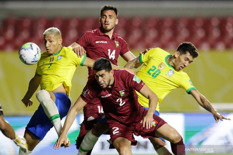 Brazil bersiap “perang” dengan Uruguay seusai menang atas Venezuela 1-0