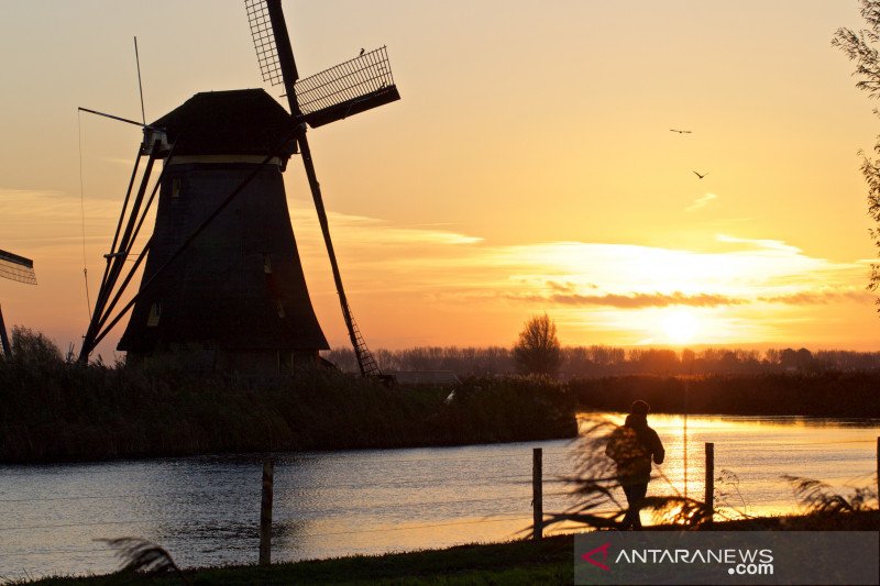 Objek wisata Kincir Angin Kinderdijk, Belanda, sepi wisatawan