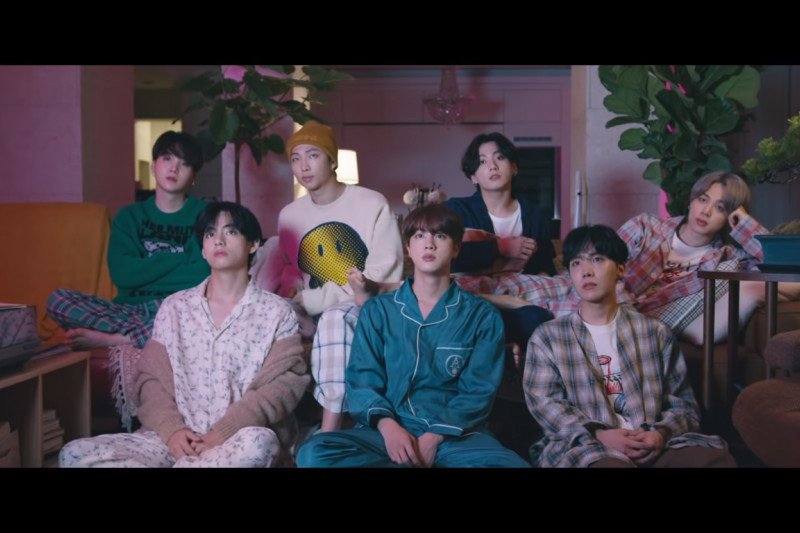 BTS gambarkan kesedihan saat pandemi dalam