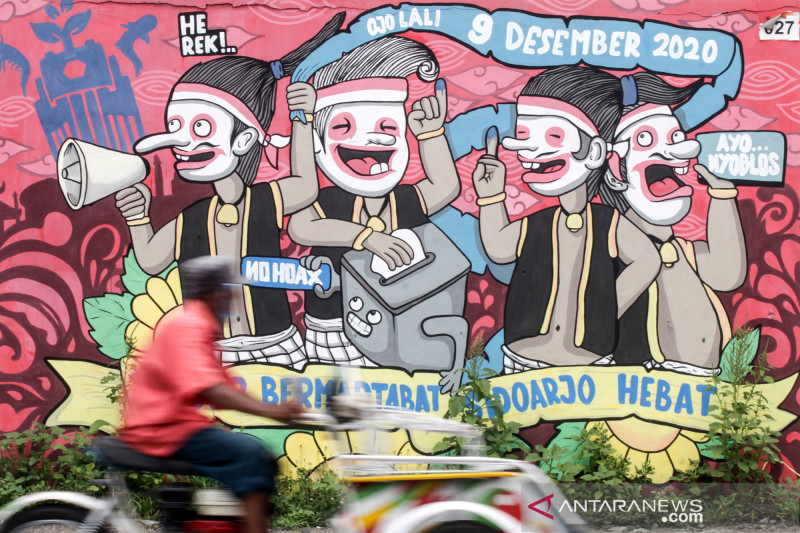 Mural bertema Pilkada serentak 2020