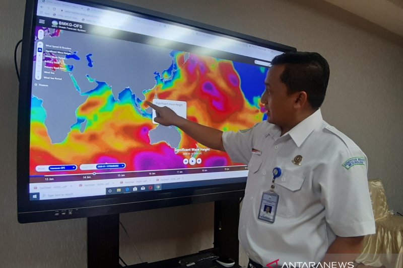 BMKG prediksi cuaca hari ini berawan hingga hujan lebat di sejumlah wilayah Indonesia