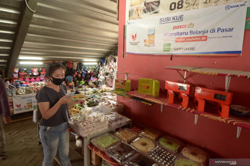 Pedagang Manfaatkan Web Pasar BRI untuk transaksi penjualan