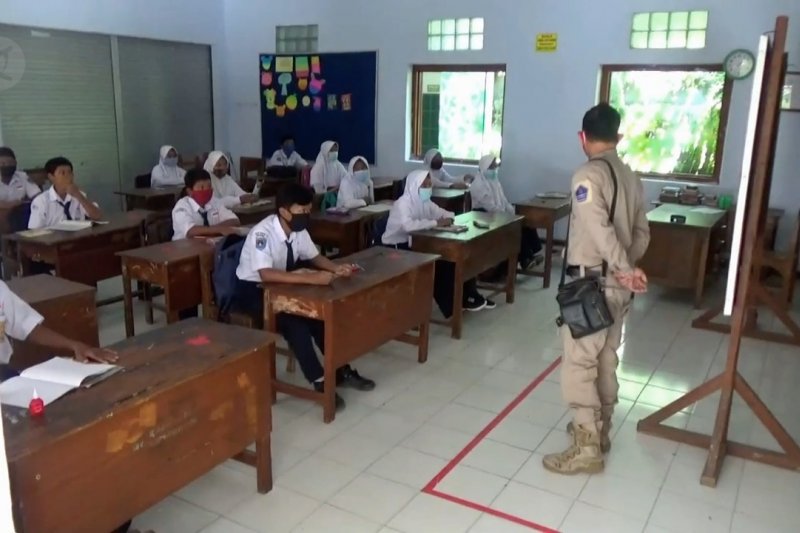 Satgas COVID-19 Magetan pantau pelaksanaan KBM langsung