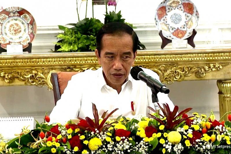 Kasus COVID-19 meningkat, Jokowi minta perhatian khusus pada Jakarta dan Jateng