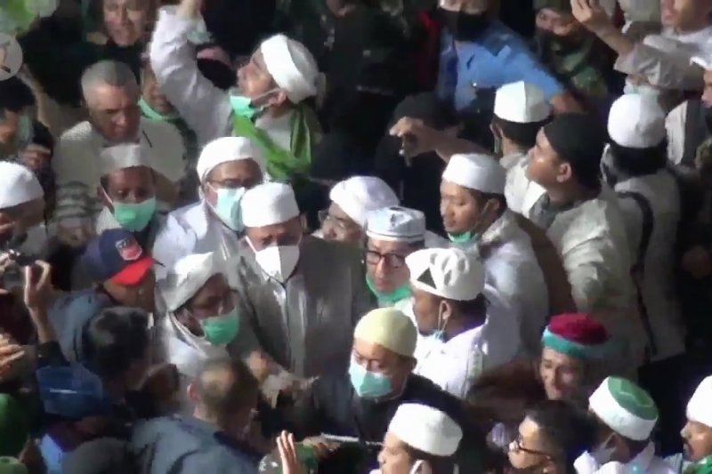 Pemerintah sesalkan pelanggaran protokol kesehatan dalam acara Rizieq Shihab