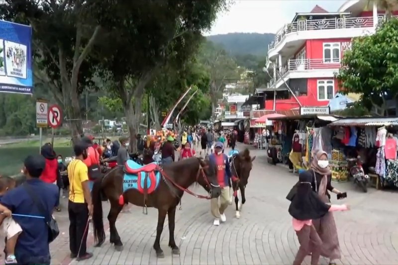 Telaga Sarangan dikunjungi 32 ribu wisatawan