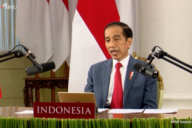 Presiden Jokowi hadiri pertemuan virtual forum ekonomi dunia