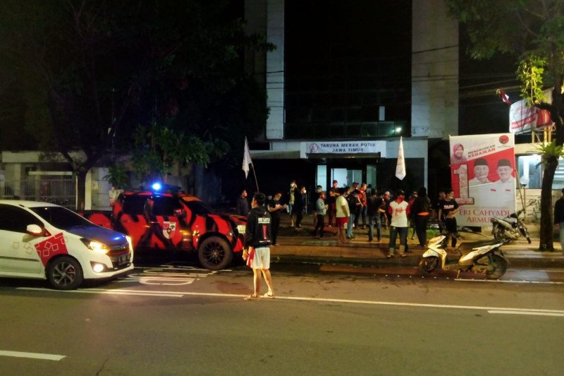 PDIP laporkan penyerangan markas TMP ke Polrestabes Surabaya