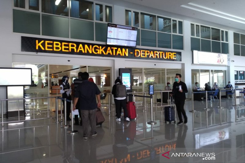 H-2 Natal jumlah penumpang di Bandara Adi Soemarmo masih normal