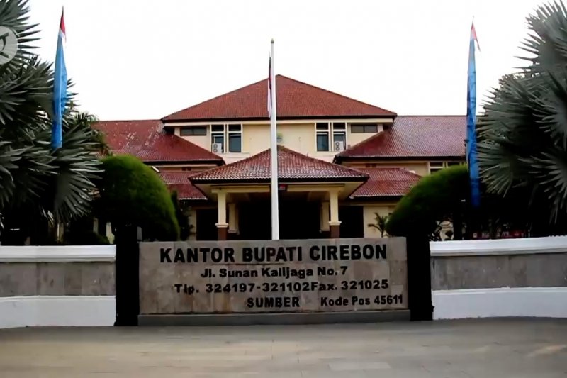 Positif COVID-19, Bupati Cirebon Imron Rosyadi dalam kondisi baik