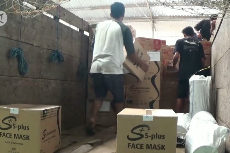 KPU Pekalongan distribusikan APD pilkada