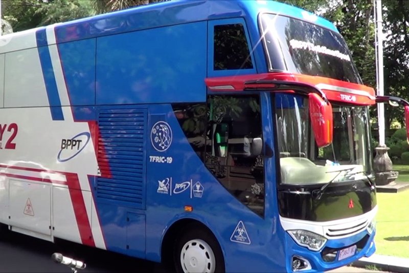 Laboratorium berjalan BSL-2 jemput bola uji COVID-19 di Bali