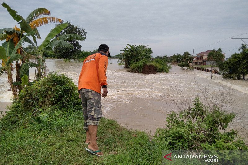 Tanggul Sungai Gelis di Kabupaten Kudus jebol