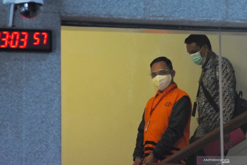 KPK periksa Ainul Faqih