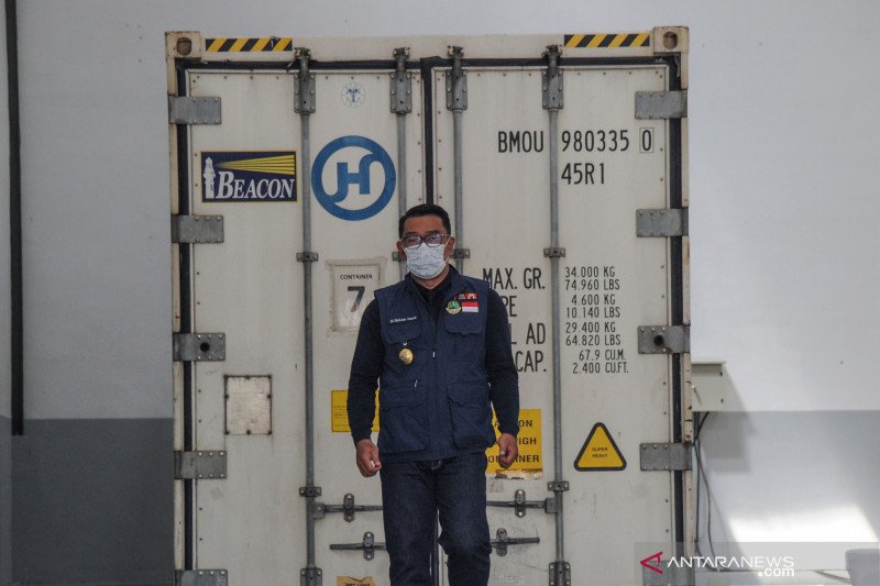 Peninjauan gudang vaksin COVID-19 di Jabar