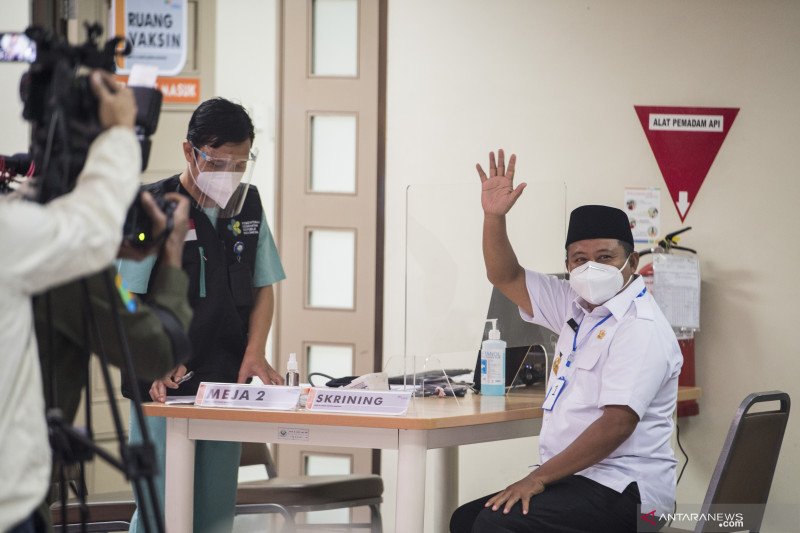 Tensi Wagub Jabar tinggi jelang divaksinasi COVID-19