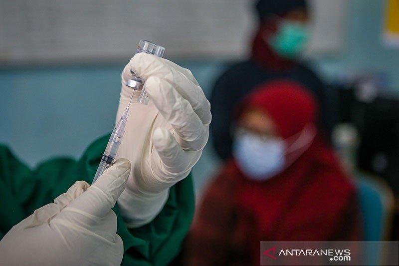 2.301 tenaga kesehatan di Surabaya telah divaksin COVID-19