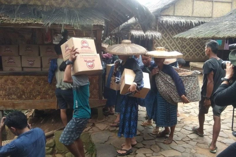 Puluhan warga Baduy gelar selamatan kampung cegah COVID-19
